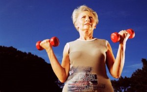 Упражнения с грузом могут помочь в предотвращении деменции