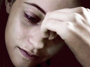Возвращение к плохим воспоминаниям связывают с женской депрессией